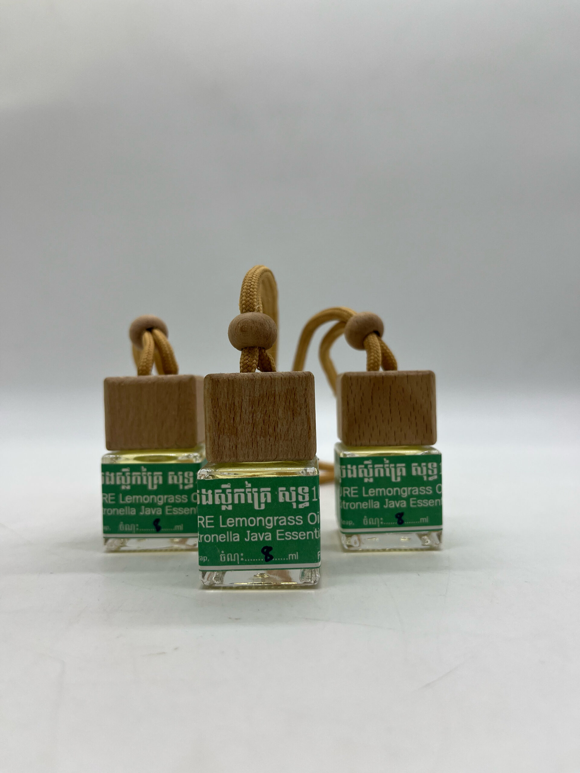 pure-essential-oil-lemongrass-citronella-java-%e1%9e%94%e1%9f%92%e1%9e%9a%e1%9f%81%e1%9e%84%e1%9e%9f%e1%9f%92%e1%9e%9b%e1%9e%b9%e1%9e%80%e1%9e%82%e1%9f%92%e1%9e%9a%e1%9f%83%e1%9e%8a%e1%9e%94