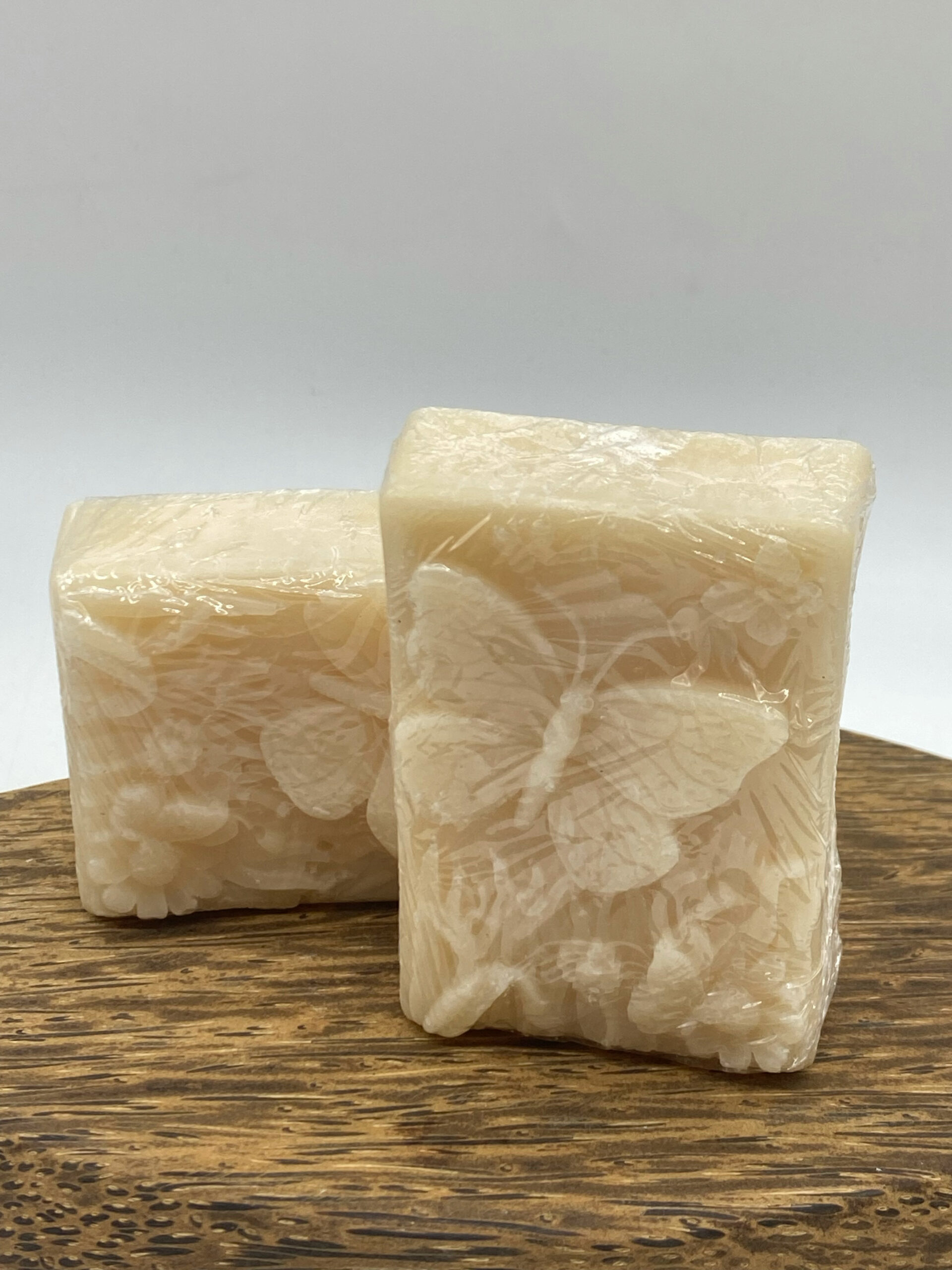 Sakura Soap Butterfly Square Shape - សាប៊ូសាកូរ៉ា ជ្រុងរូបមេអំបៅ 2 Sakura Soap Butterfly Square Shape - សាប៊ូសាកូរ៉ា ជ្រុងរូបមេអំបៅ - Image 2