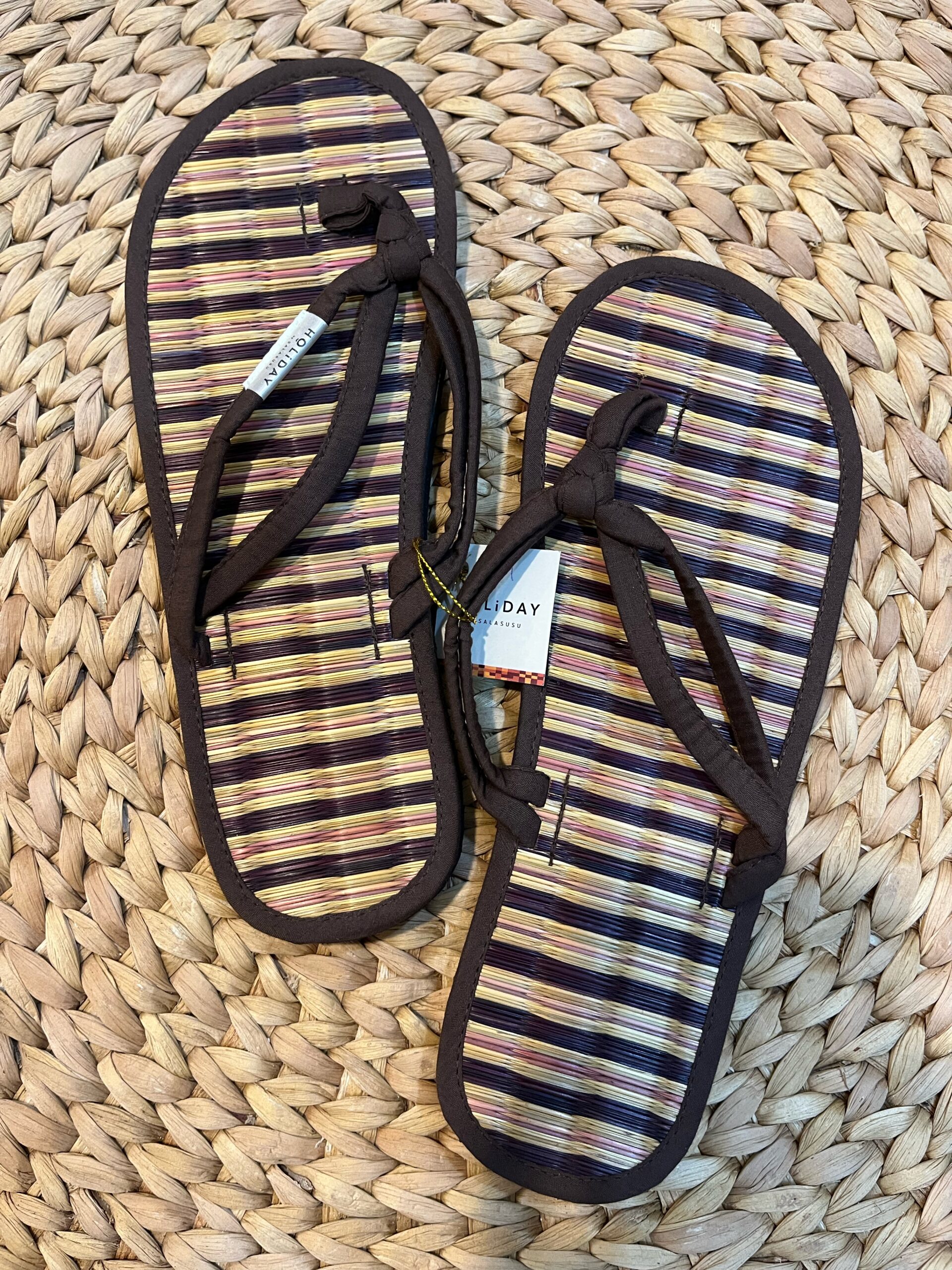 holiday-sandals-tricolor-earth-stable-brown-%e1%9e%9f%e1%9f%92%e1%9e%94%e1%9f%82%e1%9e%80%e1%9e%87%e1%9e%be%e1%9e%84%e1%9e%96%e1%9e%8e%e1%9f%8c%e1%9e%8f%e1%9f%92%e1%9e%93%e1%9f%84%e1%9e%8f-m-38