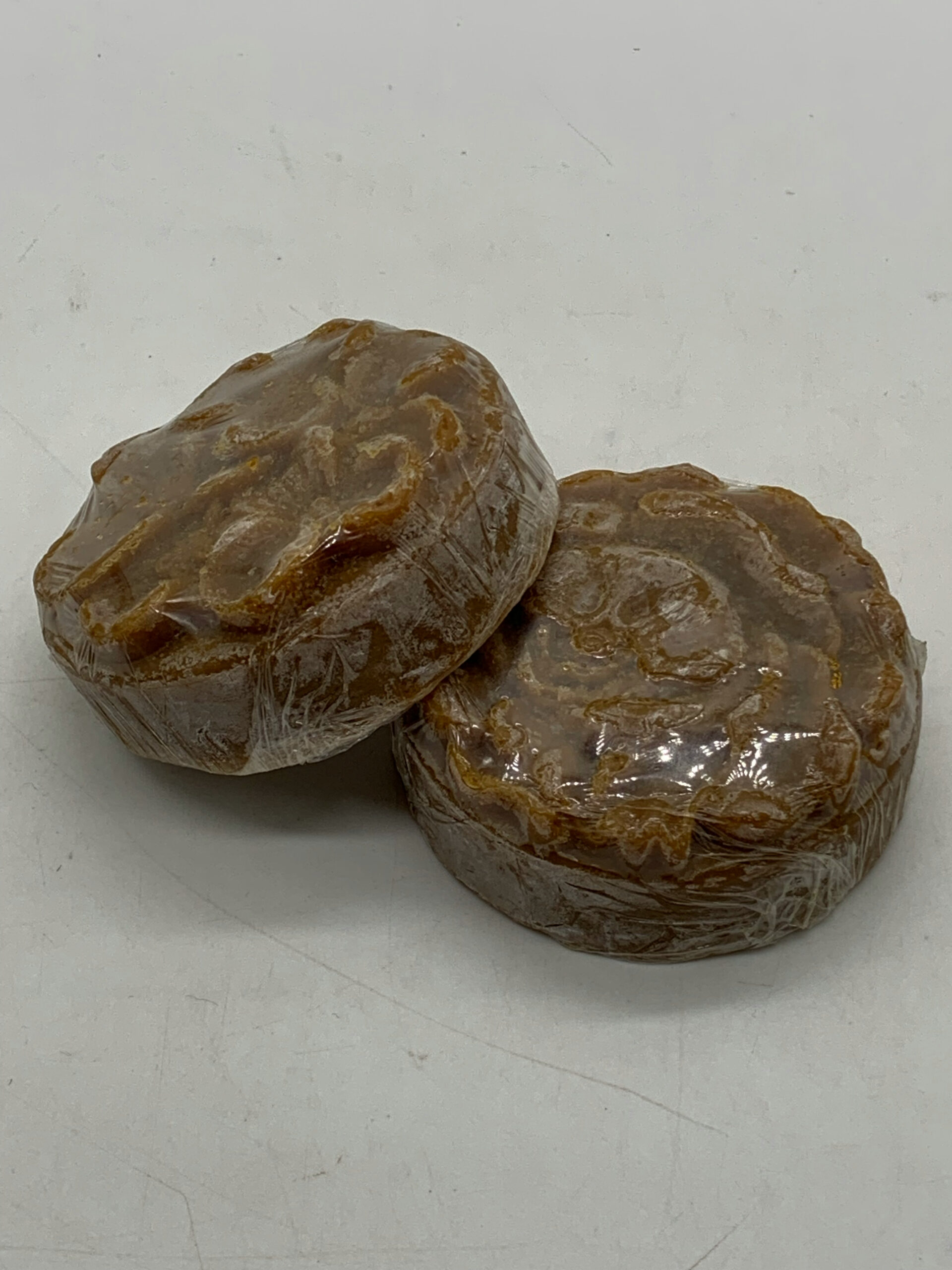 lemongrass-soap-round-shape-%e1%9e%9f%e1%9e%b6%e1%9e%94%e1%9f%8a%e1%9e%bc%e1%9e%9f%e1%9f%92%e1%9e%9b%e1%9e%b9%e1%9e%80%e1%9e%82%e1%9f%92%e1%9e%9a%e1%9f%83-%e1%9e%98%e1%9e%bc%e1%9e%9b