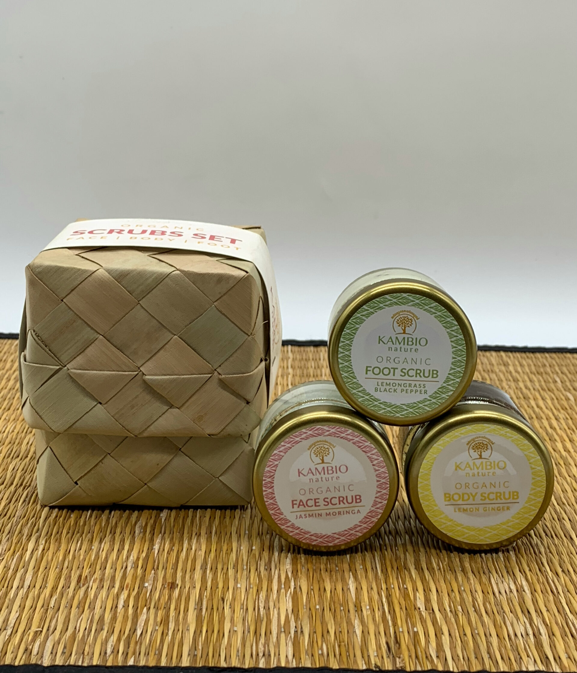 scrubs-set-face-x-body-x-foot-%e1%9e%9f%e1%9f%92%e1%9e%9a%e1%9f%92%e1%9e%82%e1%9e%b6%e1%9e%94%e1%9f%8b%e1%9e%88%e1%9e%bb%e1%9e%8f-%e1%9e%98%e1%9e%bb%e1%9e%81-%e1%9e%81%e1%9f%92%e1%9e%9b%e1%9e%bd