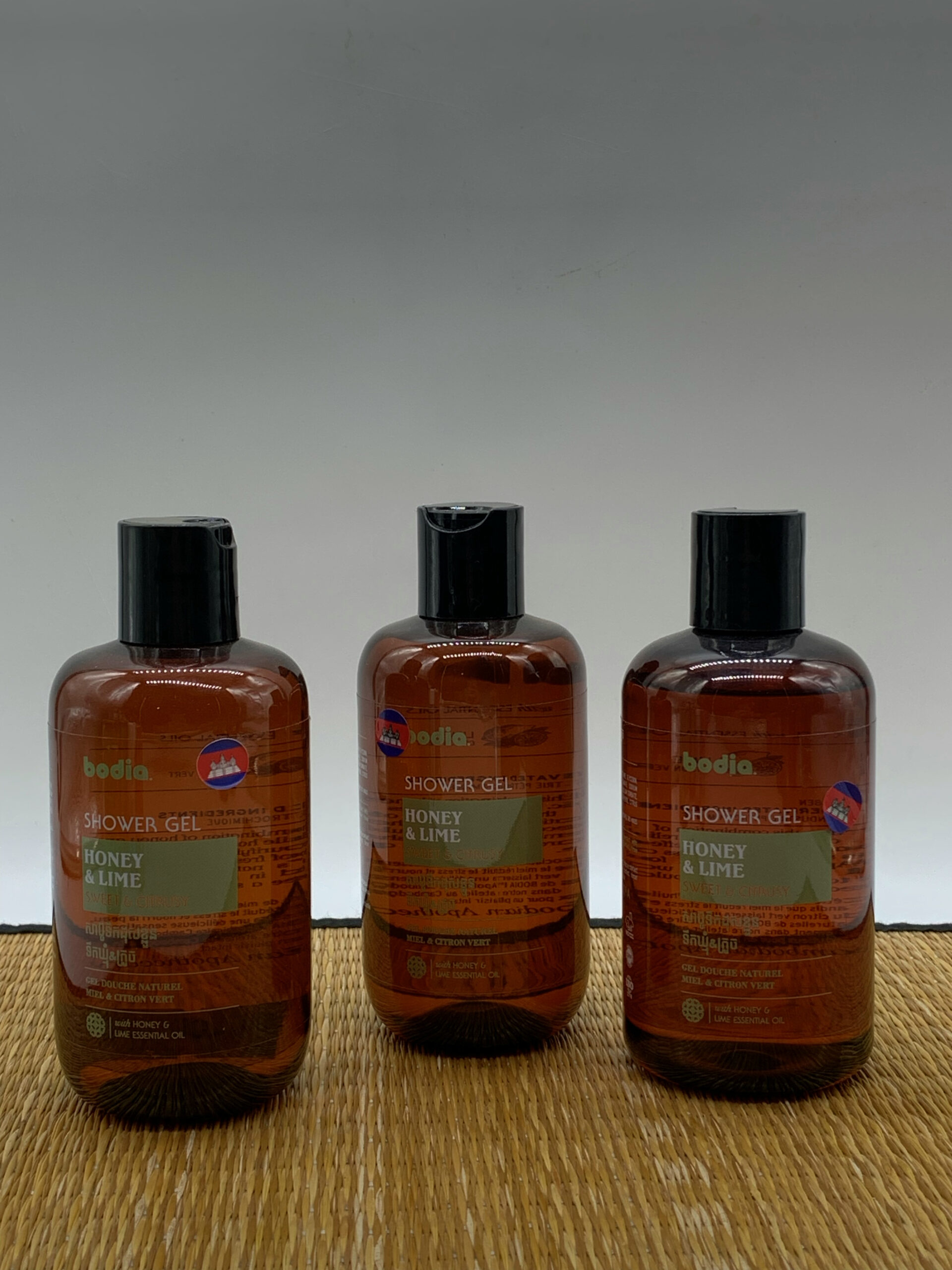 shower-gel-honey-lime-%e1%9e%9f%e1%9e%b6%e1%9e%94%e1%9f%8a%e1%9e%bc%e1%9e%91%e1%9e%b9%e1%9e%80%e1%9e%8a%e1%9e%bb%e1%9e%9f%e1%9e%81%e1%9f%92%e1%9e%9b%e1%9e%bd%e1%9e%93-%e1%9e%91%e1%9e%b9%e1%9e%80