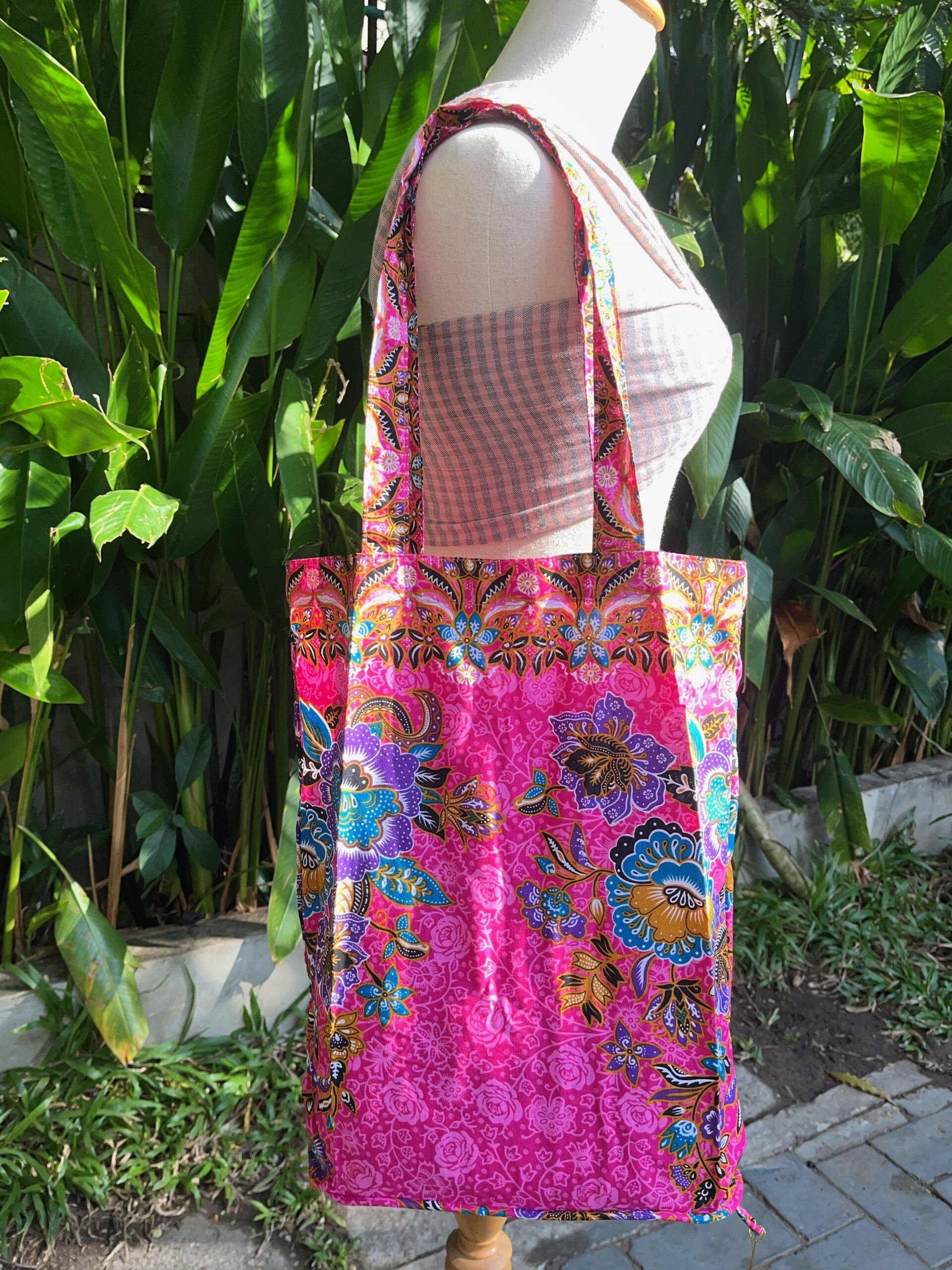 eco-bag-sarong-pink-sarong-l-%e1%9e%80%e1%9e%b6%e1%9e%94%e1%9e%bc%e1%9e%94%e1%9e%9f%e1%9e%b6%e1%9e%9a%e1%9f%89%e1%9e%bb%e1%9e%84%e1%9e%96%e1%9e%8e%e1%9f%8c%e1%9e%95%e1%9f%92%e1%9e%80%e1%9e%b6