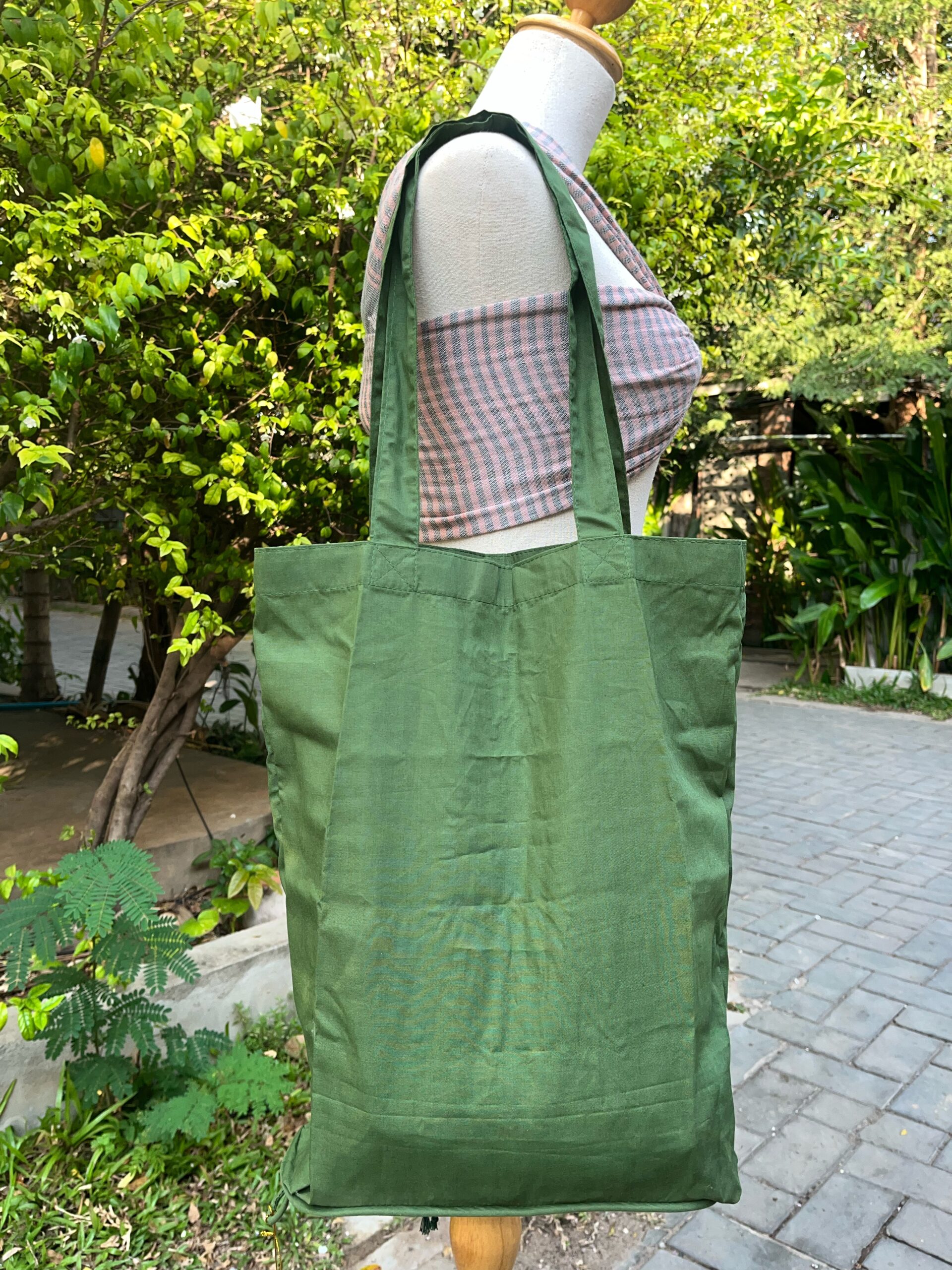 eco-bag-l-forest-silence-green-l-%e1%9e%80%e1%9e%b6%e1%9e%94%e1%9e%bc%e1%9e%94%e1%9e%96%e1%9e%8e%e1%9f%8c%e1%9e%94%e1%9f%83%e1%9e%8f%e1%9e%84%e1%9e%92%e1%9f%86-12cm