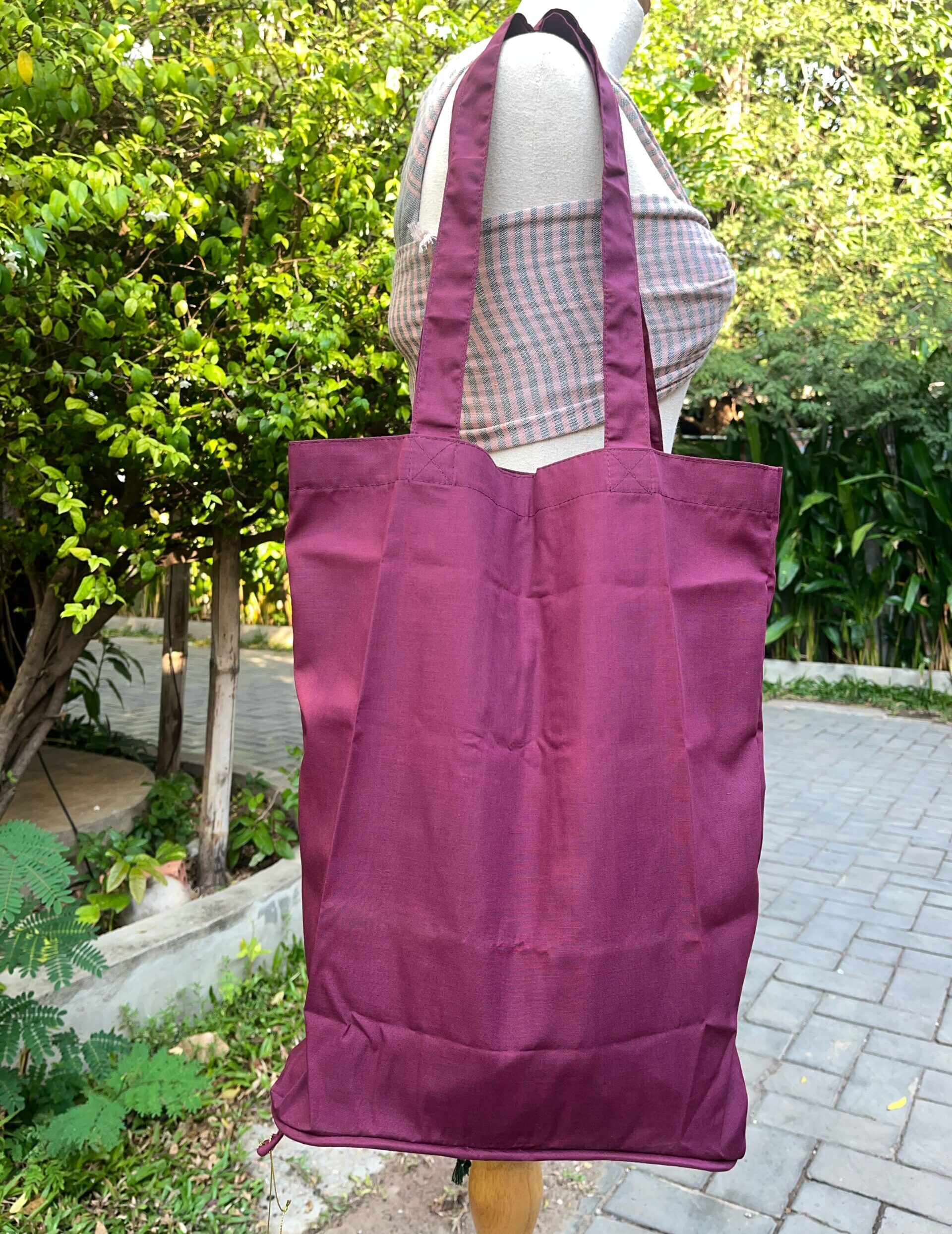 eco-bag-l-reiwa-elegant-purple-l-%e1%9e%80%e1%9e%b6%e1%9e%94%e1%9e%bc%e1%9e%94%e1%9e%96%e1%9e%8e%e1%9f%8c%e1%9e%9f%e1%9f%92%e1%9e%9c%e1%9e%b6%e1%9e%99%e1%9e%92%e1%9f%86-12cm