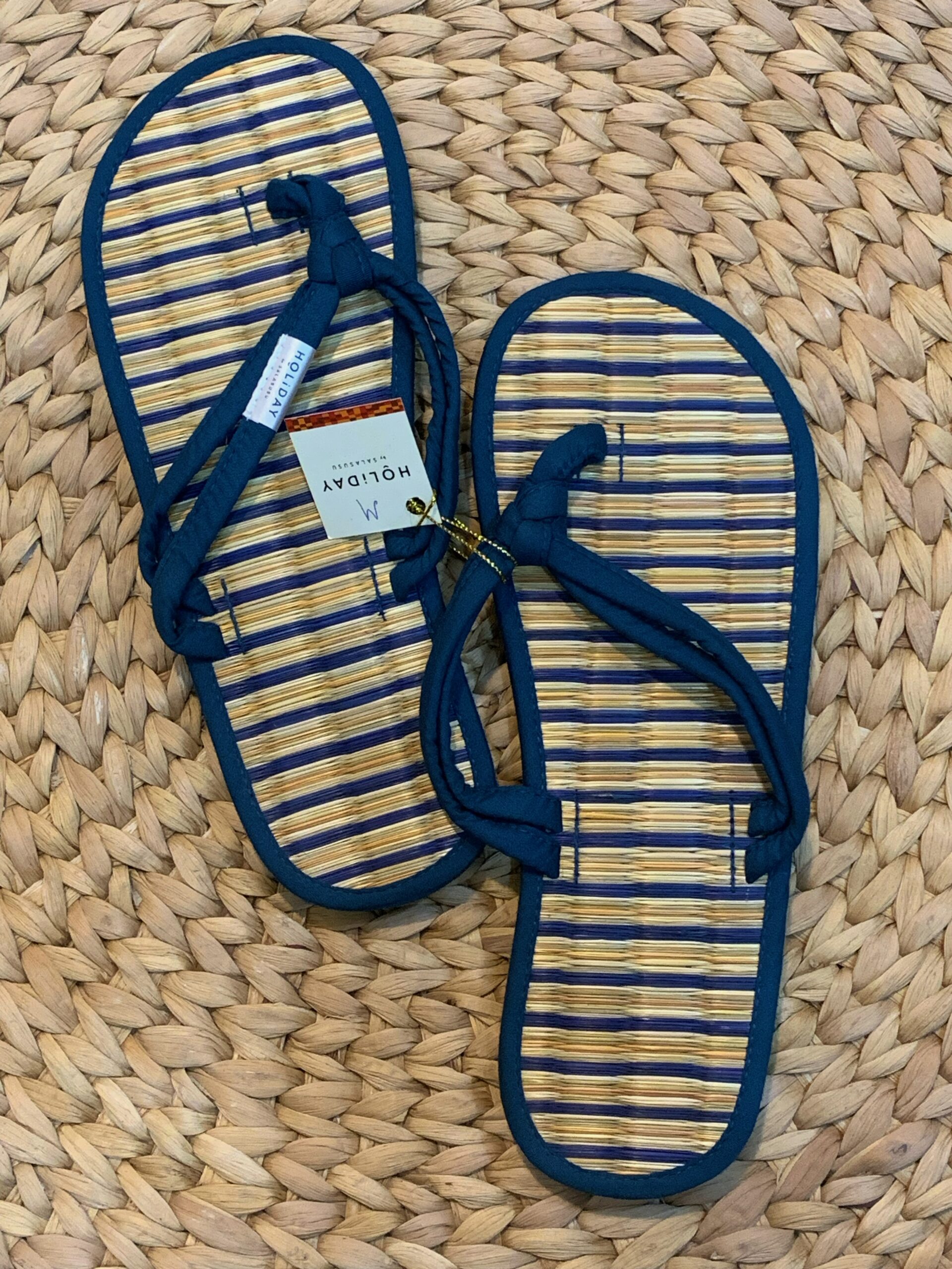 Holiday Sandals Tricolor Ocean Tolerance Blue ស្បែកជើងពណ៌ខៀវ M 38 2 Holiday Sandals Tricolor Ocean Tolerance Blue ស្បែកជើងពណ៌ខៀវ M 38 - Image 2