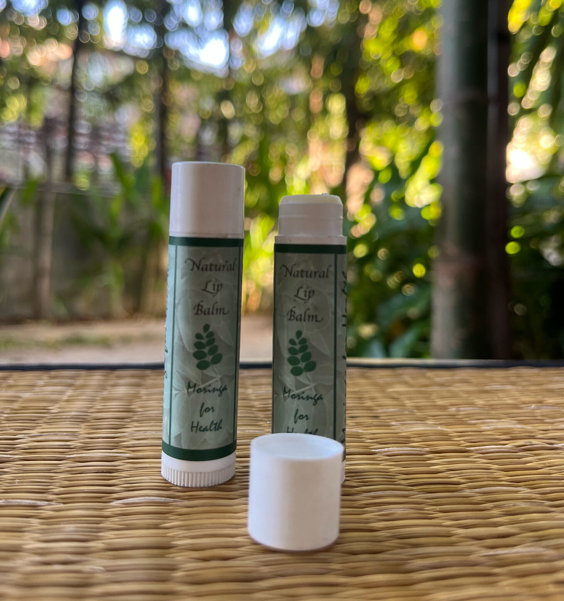white-natural-lip-balm-%e1%9e%80%e1%9f%92%e1%9e%9a%e1%9f%82%e1%9e%98%e1%9e%9b%e1%9e%b6%e1%9e%94%e1%9e%98%e1%9e%b6%e1%9e%8f%e1%9f%8b%e1%9e%92%e1%9e%98%e1%9f%92%e1%9e%98%e1%9e%87%e1%9e%b6%e1%9e%8f