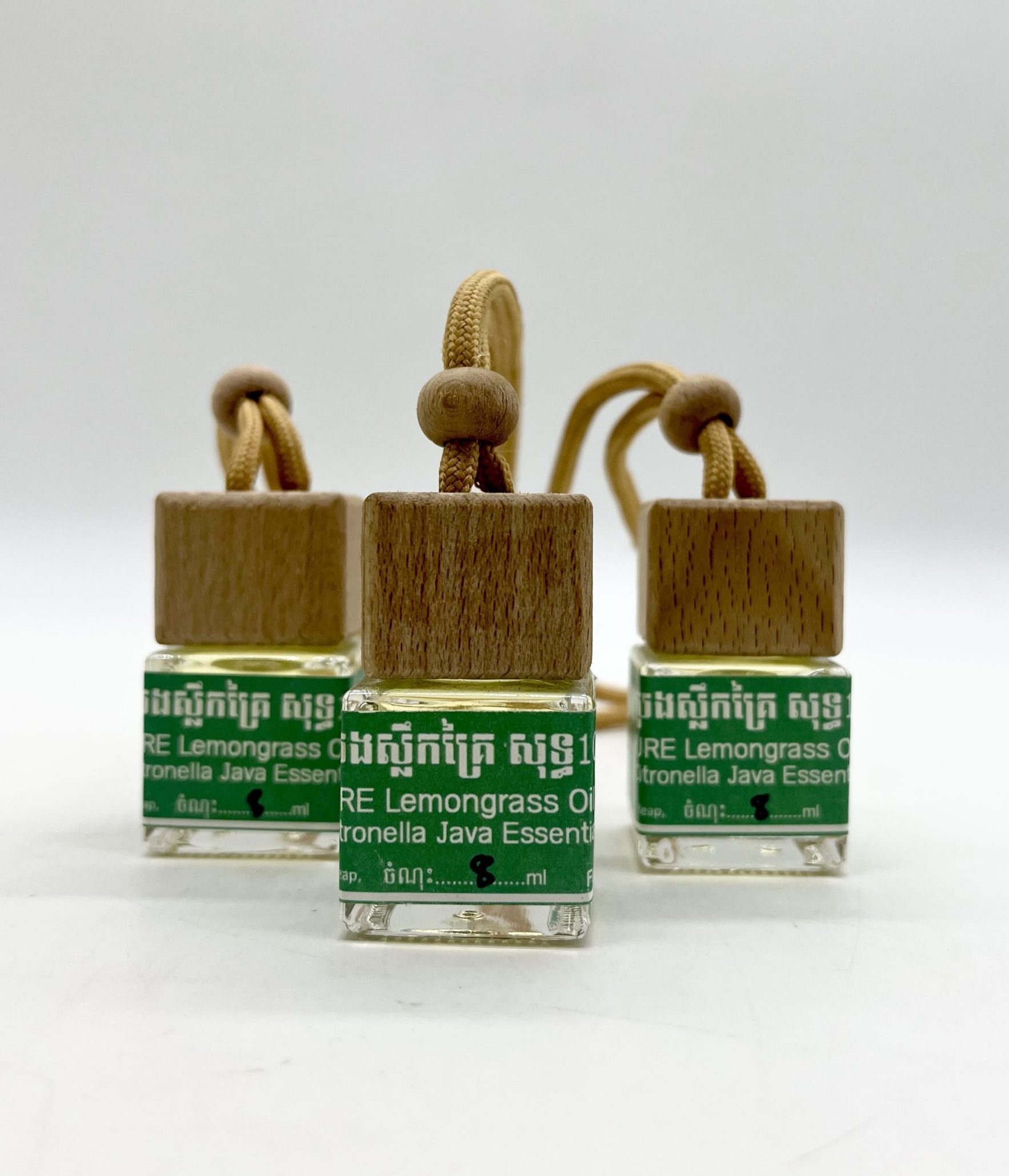 pure-essential-oil-lemongrass-citronella-java-%e1%9e%94%e1%9f%92%e1%9e%9a%e1%9f%81%e1%9e%84%e1%9e%9f%e1%9f%92%e1%9e%9b%e1%9e%b9%e1%9e%80%e1%9e%82%e1%9f%92%e1%9e%9a%e1%9f%83%e1%9e%8a%e1%9e%94