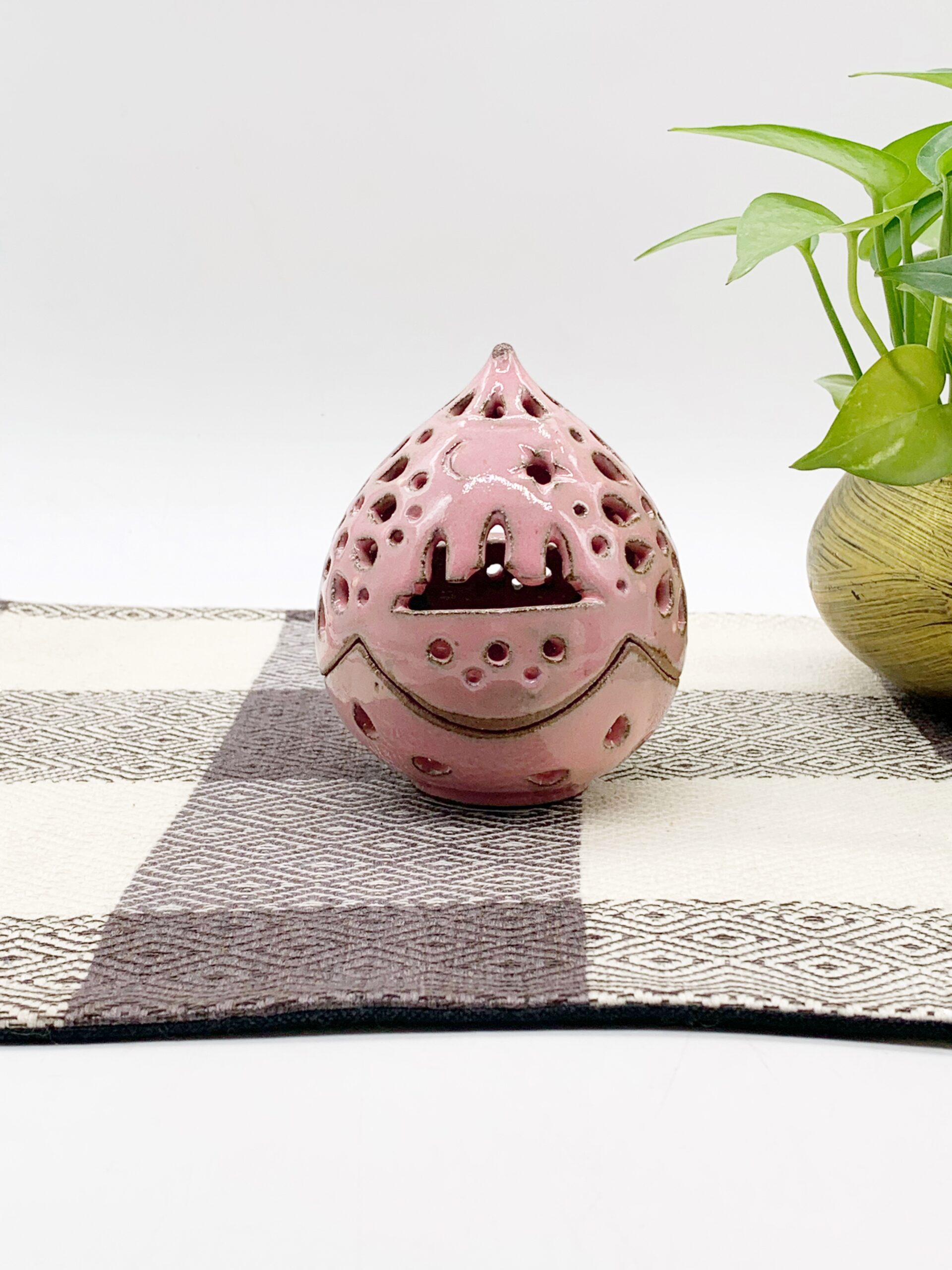 ceramics-candle-burner-%e1%9e%8a%e1%9e%bb%e1%9e%8f%e1%9e%91%e1%9f%80%e1%9e%93%e1%9e%8f%e1%9e%bc%e1%9e%85s