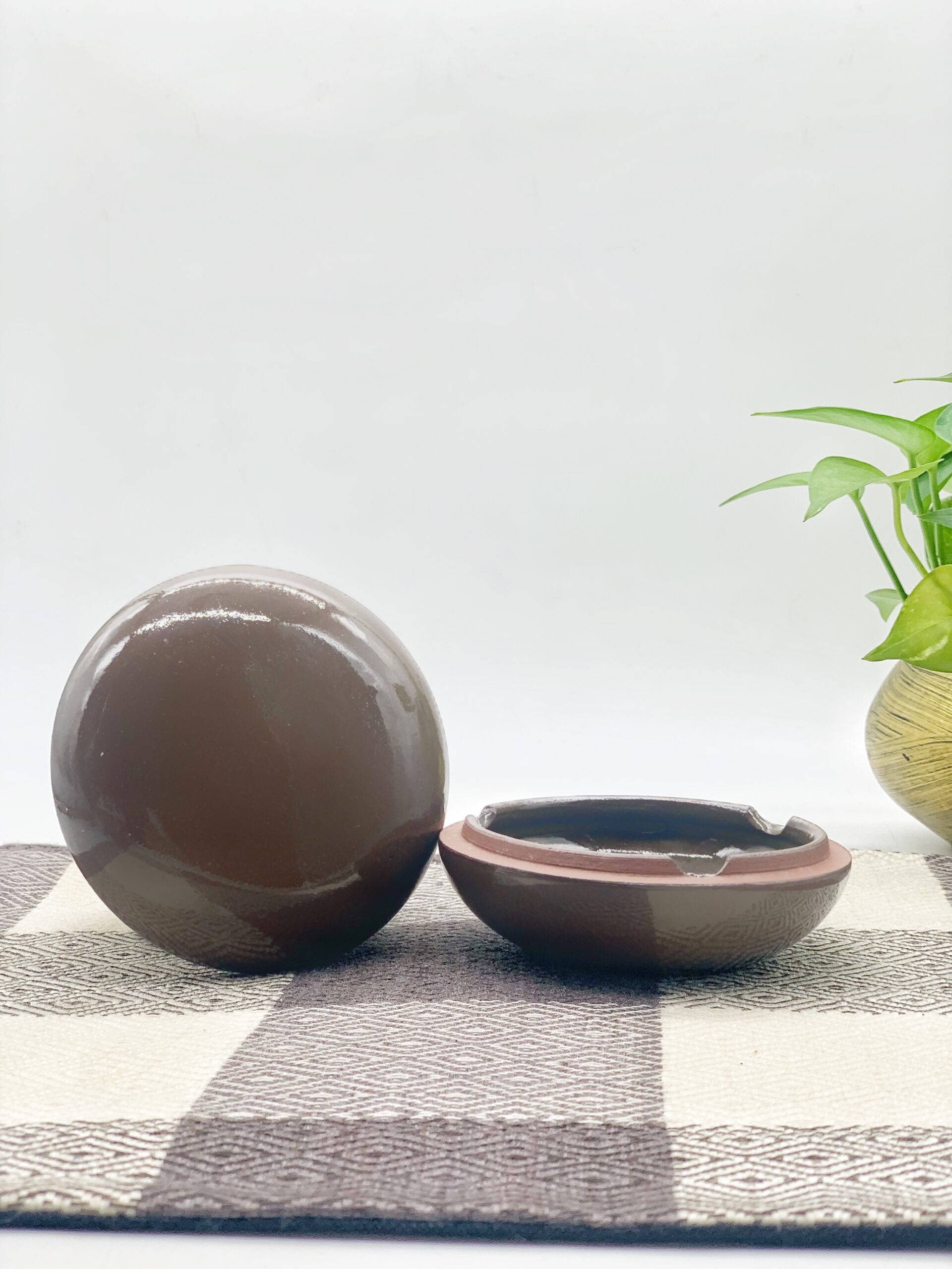 ceramics-cigarette-box-%e1%9e%94%e1%9f%92%e1%9e%9a%e1%9e%a2%e1%9e%94%e1%9f%8b%e1%9e%80%e1%9f%84%e1%9f%87%e1%9e%94%e1%9e%b6%e1%9e%9a%e1%9e%b8
