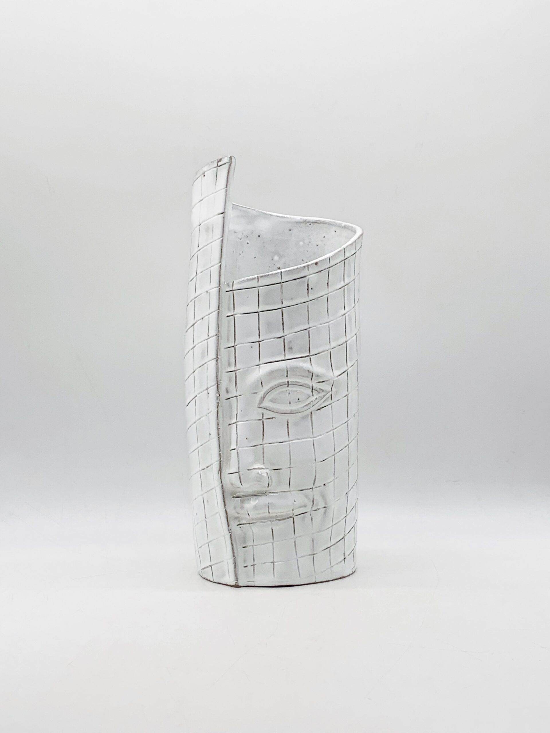 ceramics-human-face-vase-%e1%9e%90%e1%9e%bc%e1%9e%94%e1%9e%b6%e1%9e%99%e1%9f%90%e1%9e%93m